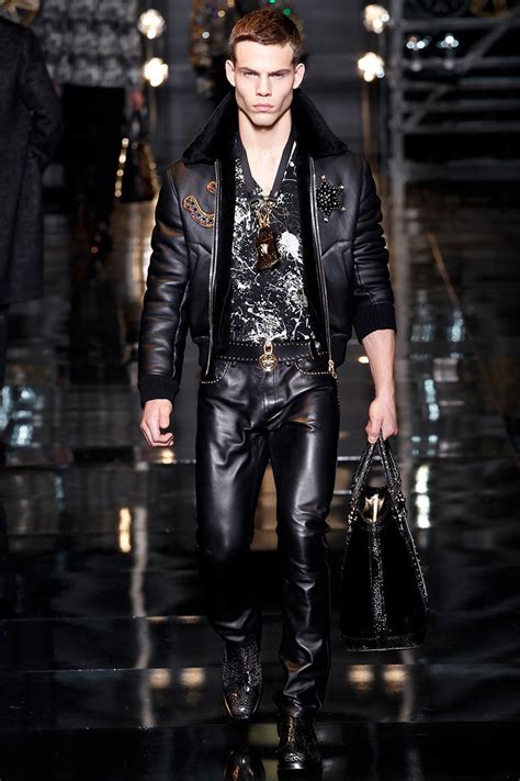 versace men clothing fashion.